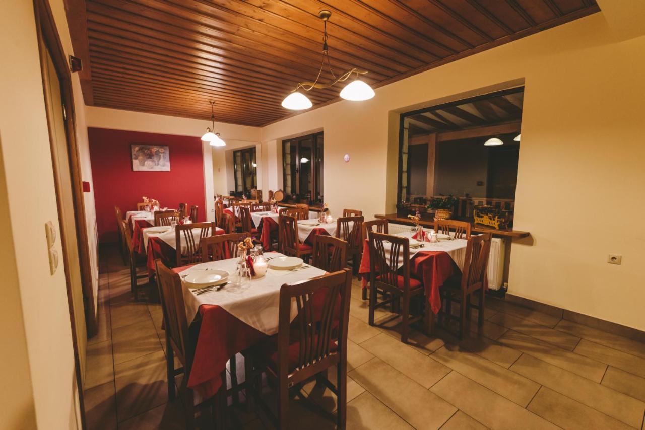 Thea Mainalou Hotel Vytina Exterior foto